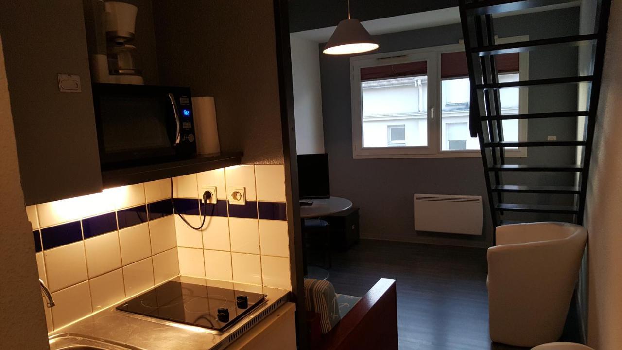 Residence Hoteliere Poincare マリニー＝レ＝コンピエーニュ エクステリア 写真